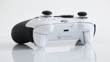 Fini la manette Xbox rachetée à 52 € dès que le curseur part tout seul : en 2026, un réglage caché rattrape la dérive