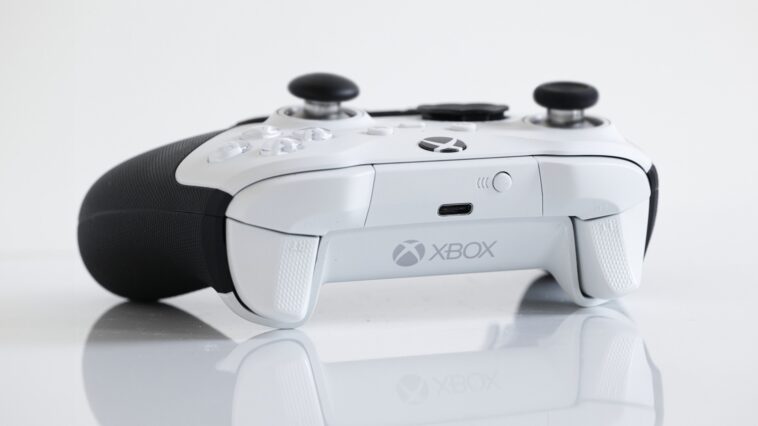 Fini la manette Xbox rachetée à 52 € dès que le curseur part tout seul : en 2026, un réglage caché rattrape la dérive